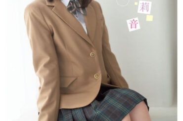 乃木坂46 6期生・増田三莉音、制服姿で笑顔弾ける「週刊少年チャンピオン」表紙登場