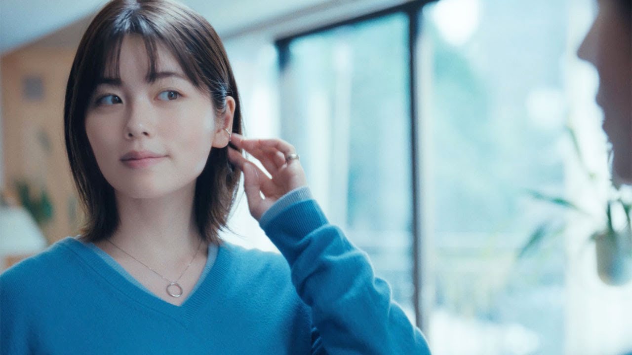 小芝風花、輝くジュエリー キュートな笑顔はじける 「プラチナ・ウーマン」オリジナルムービーに出演 小芝風花、輝くジュエリー キュートな笑顔はじける 「プラチナ・ウーマン」オリジナルムービーに出演