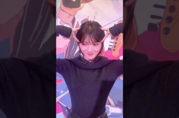 元AKB48 岡田奈々 猫の呼吸…🐈‍⬛  3rdアルバム予約特典会実施中💐明日10/12はヴィレッジヴァンガード渋谷店で実施します！