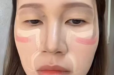 【改造メイク】「これは手品？」登録者数47万大人気YouTuberが実践「彫り深い顔」への近道 平たい顔族の人、必見です！ | LIMO | くらしとお金の経済メディア