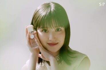 きらめきを香りに変えて 福本莉子がまとうTASAKI初のフレグランス