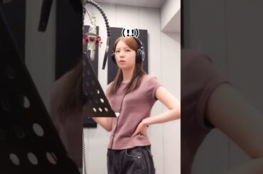 【アヤカ】細部までリクエスト通りにレコーディングする姫🤍🌷#niziu #アヤカ #shorts