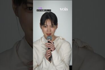 のん、よろける姿もキュート