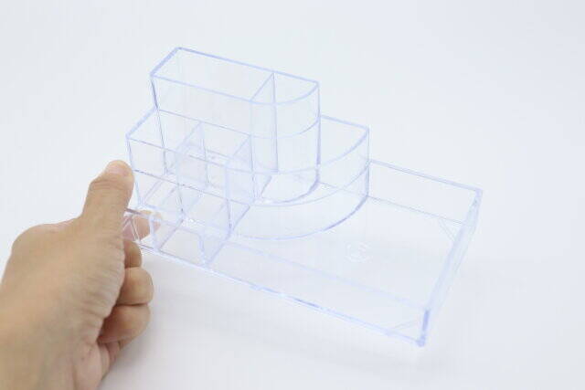 メイクアップスタンド（8仕切り）　形状