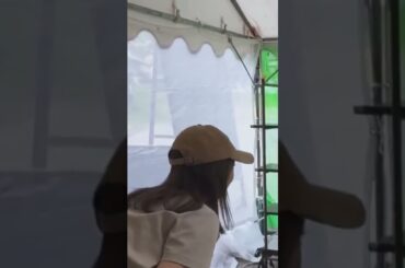 射的を楽しむ橋本奈々未