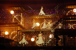 櫻坂46・三期生 単独ライブ大阪公演!全身全霊のダンスで全力ぶりを見せる30