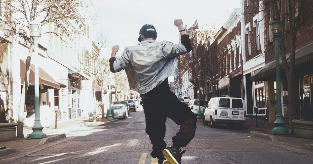 【2025年】ノリノリの曲20選!思わず体が動く、楽しくなれる人気曲を厳選 – THE FIRST TIMES 【2025年】ノリノリの曲20選!思わず体が動く、楽しくなれる人気曲を厳選 – THE FIRST TIMES