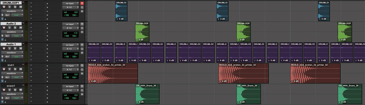 上から3つのトラックが、ドラム・ループから切り出したキック、スネア、ハットの波形。これらを先に並べておいた“kick1”（上から4番目のトラック）と“snare1”（一番下のトラック）の波形に合わせ、かつタイミングを少しずらしながら貼り付けていく。ここまででドラム・トラックのループ制作は一旦完了。試聴ファイル名は“edit1”