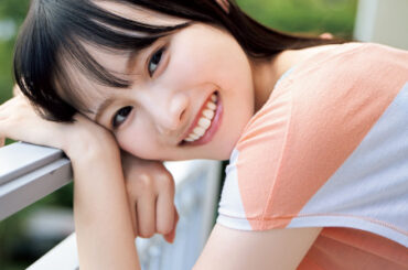 日向坂46五期生・高井俐香、『ヤンジャン』初登場　制服＆部屋着ショットで自然体の可愛さ全開 | ORICON NEWS | 国内海外のニュース