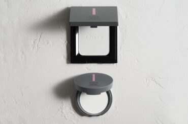 「チャコット」人気プレストフェイスパウダーにミニサイズ登場　バッグの小型化に合わせ限定発売 - WWDJAPAN