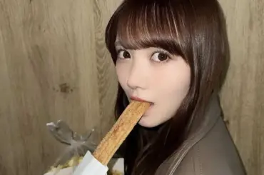 乃木坂・田村真佑“彼女感満載”映画館でチュロスをパクッ！ファン大興奮「可愛すぎてエグい」 - スポニチ Sponichi Annex 芸能