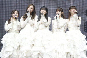 久保史緒里「最高の9年間でした！」叫ぶ！卒業コンサートで松本潤、有村架純ナレーション9