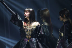 久保史緒里「最高の9年間でした！」叫ぶ！卒業コンサートで松本潤、有村架純ナレーション15