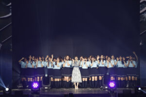 久保史緒里「最高の9年間でした！」叫ぶ！卒業コンサートで松本潤、有村架純ナレーション18