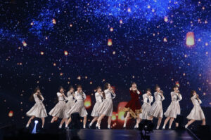 久保史緒里「最高の9年間でした！」叫ぶ！卒業コンサートで松本潤、有村架純ナレーション28