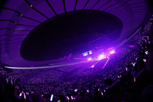 久保史緒里「最高の9年間でした！」叫ぶ！卒業コンサートで松本潤、有村架純ナレーション37