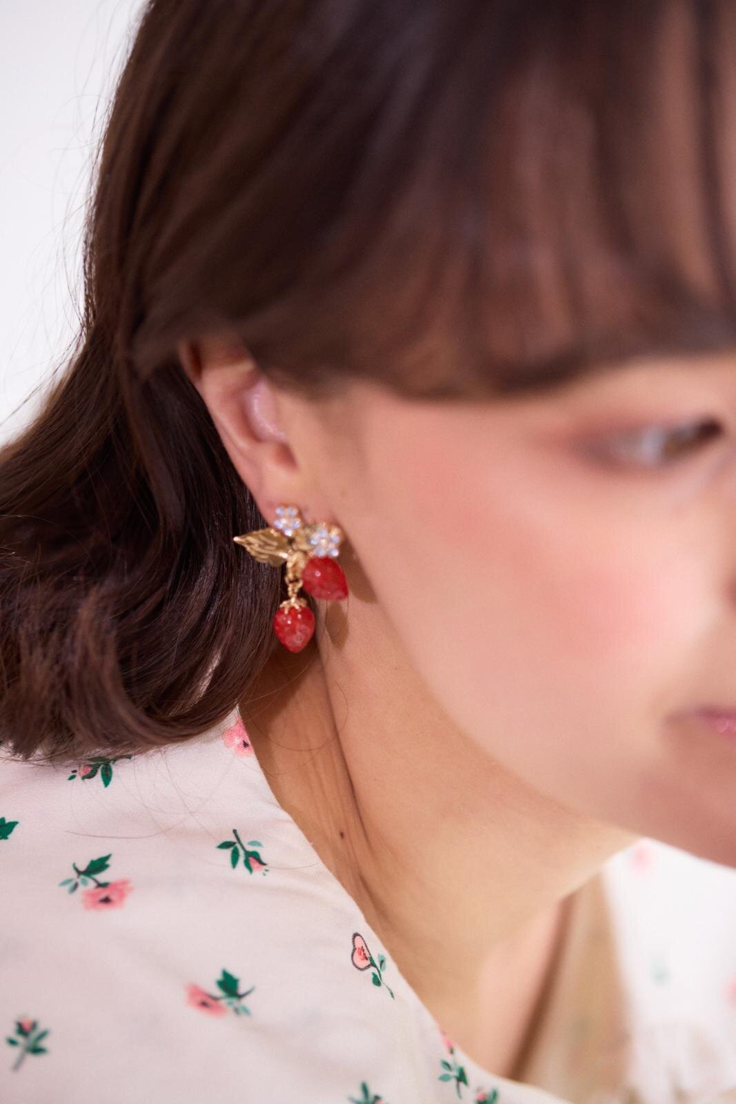 CK×リキュエム ピアス キャス アイコン 6,600円 CK×リキュエム イヤリング キャス アイコン 6,600円