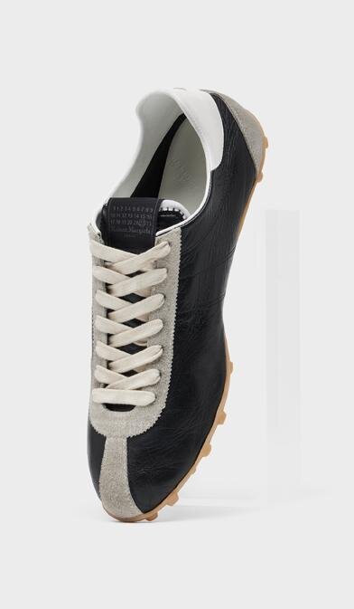 「スプリンターズ」スニーカー 143,000円