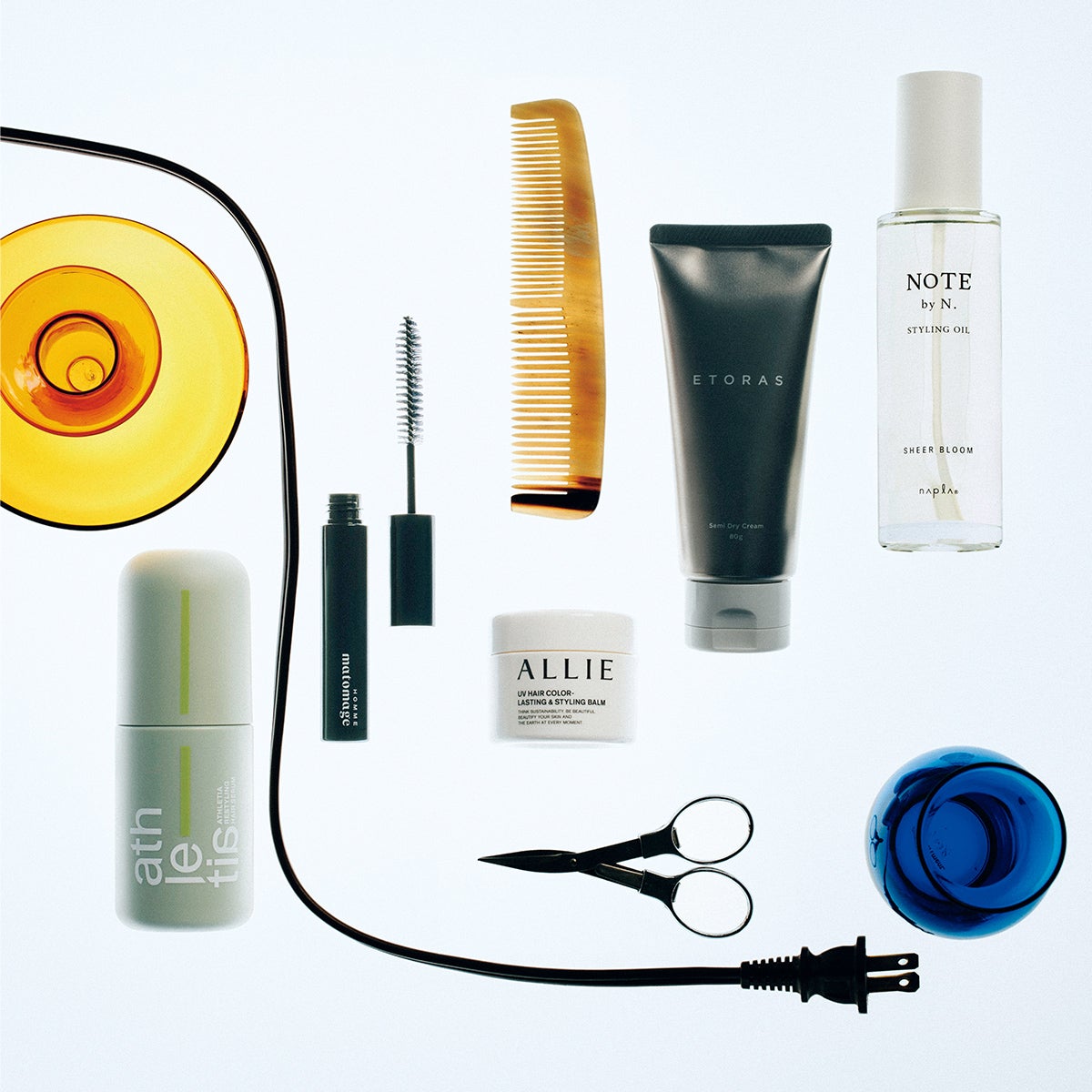 NOTE by N. のスタイリングオイル シアー ブルーム、エトラスのセミドライクリーム、アリィー クロノビューティ UV ヘアカラー　ラスティング＆スタイリング バーム、マトメージュオムのポイントデザインスティック、アスレティアのリスタイリング ヘアセラム