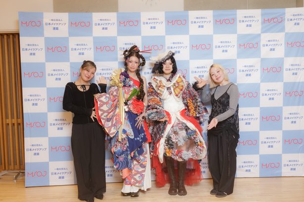 全国理美容「ｋａｗａｉｉ」選手権　玉城さん、長田さん入賞