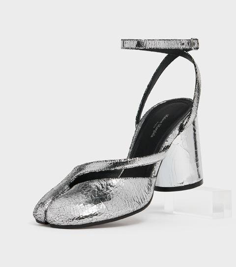 「タビ」パンプス 231,000円