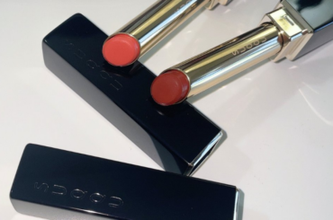 【2025年最新】田中みな実さん愛用♪SUQQU ベルベット フィット リップスティックのイエベ推し色をレビュー | マキアオンライン