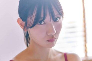 日向坂46・河田陽菜 大人っぽい黒ビキニ姿でレアなおでこ見せヘアを披露！2nd写真集『テイクオフ』封入特典の絵柄が解禁 - au Webポータル