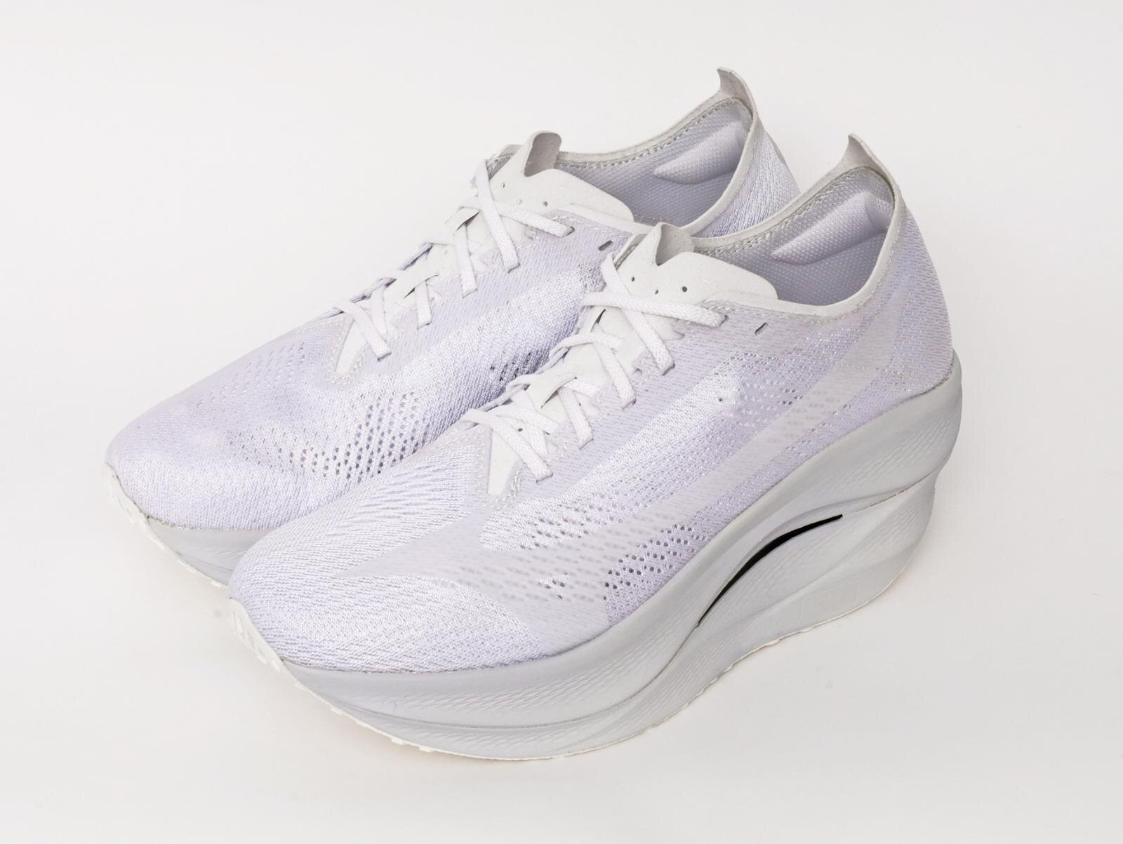 コム デ ギャルソン×ミズノ「ミズノ ウエーブリベリオン プロ3」 56,100円