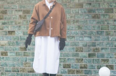 冬のシャツワンピースは、ブラウンの短めコートと合わせたい【FUDGE 12月号連動企画-ネコのパレット| DAY 12】 | FUDGE FRIEND | ファッション