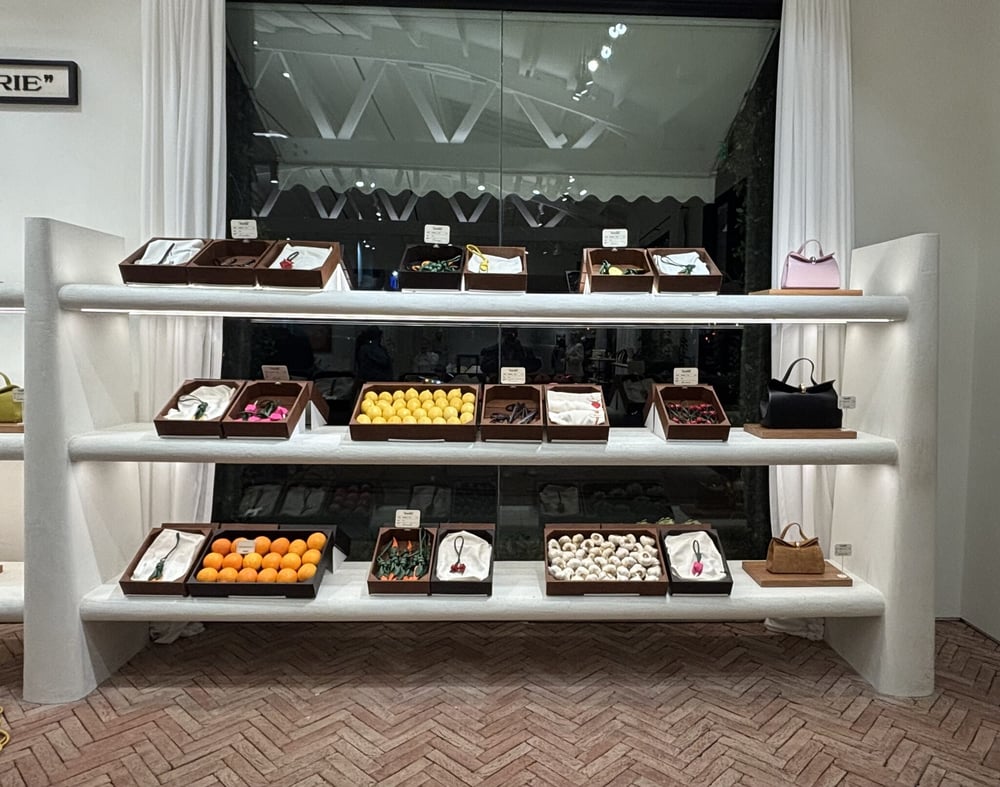 ロサンゼルスのジャクムス店舗と「ル・ヴァレリー」バッグ専用のミニマーケット