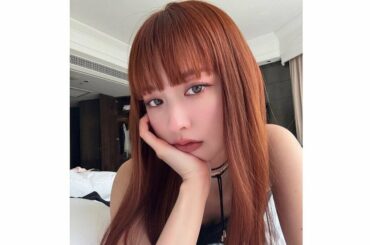 鈴木えみ “天才級”のアンドロイドメイク姿に！「リアルすぎてAIかと」顔半分が剥がれたまま動きも再現「クリエイティブの塊」「完成度すご」 | めざましmedia | “好き”でつながる