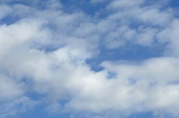 松田 里奈 2025/11/16 #355 日曜の空☀️ 日曜日に青空見られるのっていいよね、櫻坂46 二期生 宮崎県出身 まつりちゃんこと松田里奈です。ブログ開いていただき...