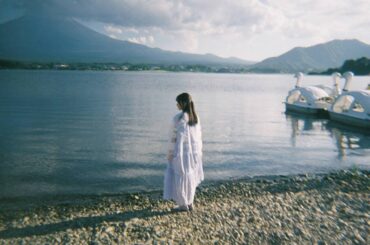 中川 智尋 2025/11/02 こんにちは長崎県出身 18歳 中川智尋です 掲載していただいた、グラビアチャンピオンvol.10のオフショットです！ この青いワン... MORE