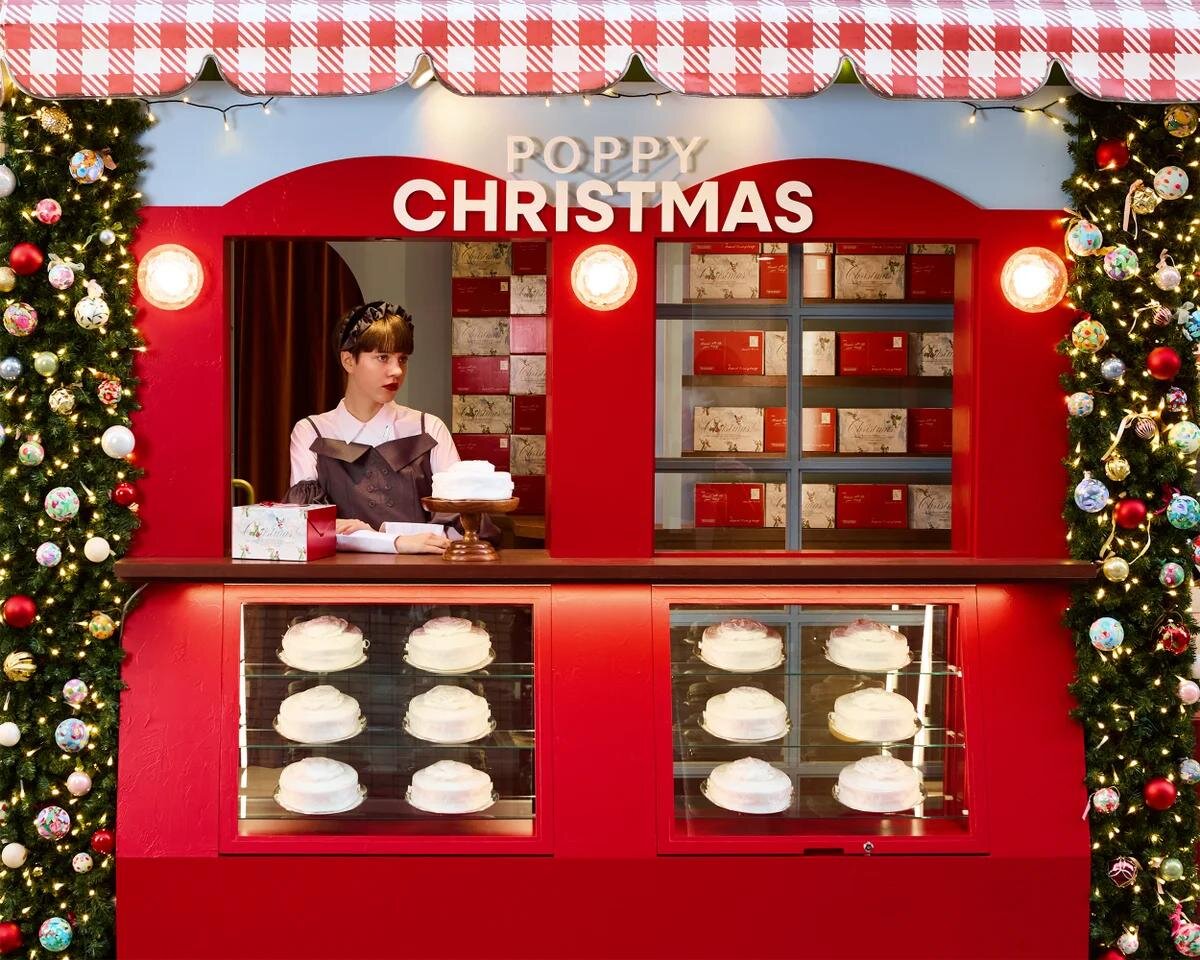 ポピー“まるでクリスマスケーキ！”薔薇のホイップを装飾したバッグ、特製ケーキBOX入り｜写真5