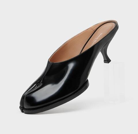 「タビ」ミュール 220,000円