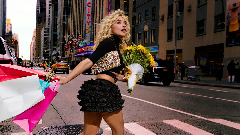 il progetto creativo digitale per la borsa devain di valentino garavani