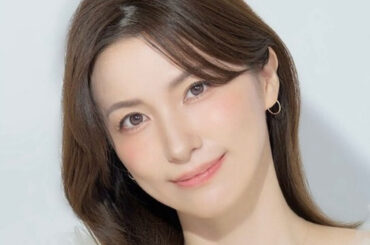 グラビアアイドル、「家にデロリアンがあった」お嬢様生活から一転の“夜逃げ”超貧困生活を告白しSNS騒然 | Smart FLASH/スマフラ[光文社週刊誌]