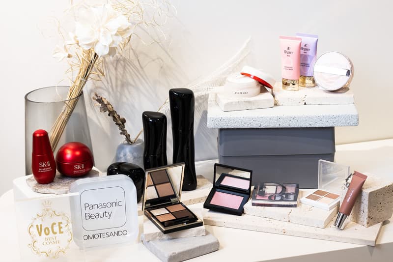 「ベスコス2025下半期」第1位受賞コスメが表参道に勢ぞろい!