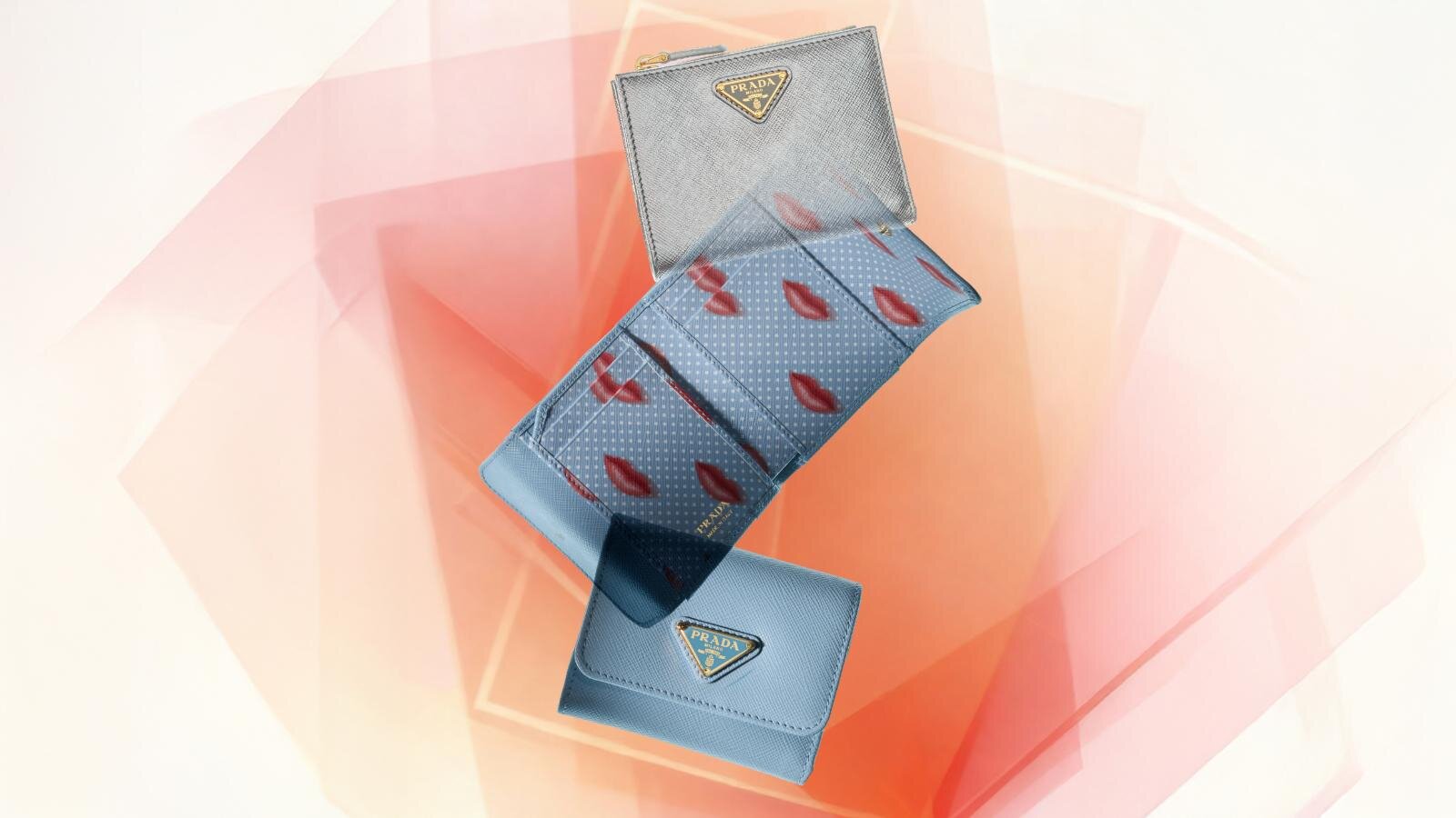 プラダ“リップ柄”レザー財布＆カードケース、やわらかパステルカラーで｜写真23
