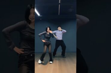 Air challenge by Yeji and JYP #shorts #itzy