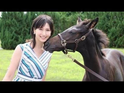 「神スタイルすぎる…横山ルリカのミニスカ姿がSNS騒然⛳️」 「神スタイルすぎる…横山ルリカのミニスカ姿がSNS騒然⛳️」