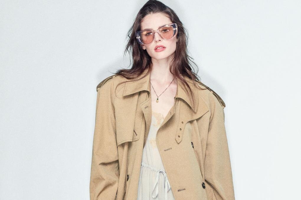 サンローラン 2026年春コレクション – 浮遊感のある、センシュアルなムード – ファッションプレス サンローラン 2026年春コレクション - 浮遊感のある、センシュアルなムード - ファッションプレス