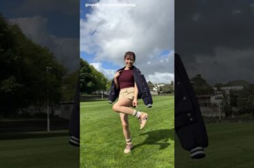 松田里奈 写真集発売まであと44日！#まつりの衣装紹介 ちょっぴりスポーティーな衣装を紹介してくれました♪1st写真集まつりの時間 1月20日発売！