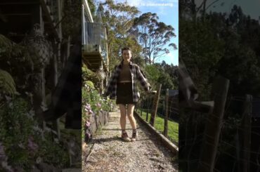 松田里奈 写真集発売まであと48日！#まつりの衣装紹介 自然いっぱいのコテージにぴったりなコーディネート♪1st写真集まつりの時間 1月20日発売！