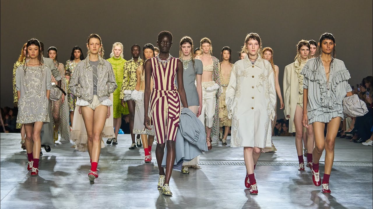 DRIES VAN NOTEN - WOMEN SPRING SUMMER 2026 thumnail