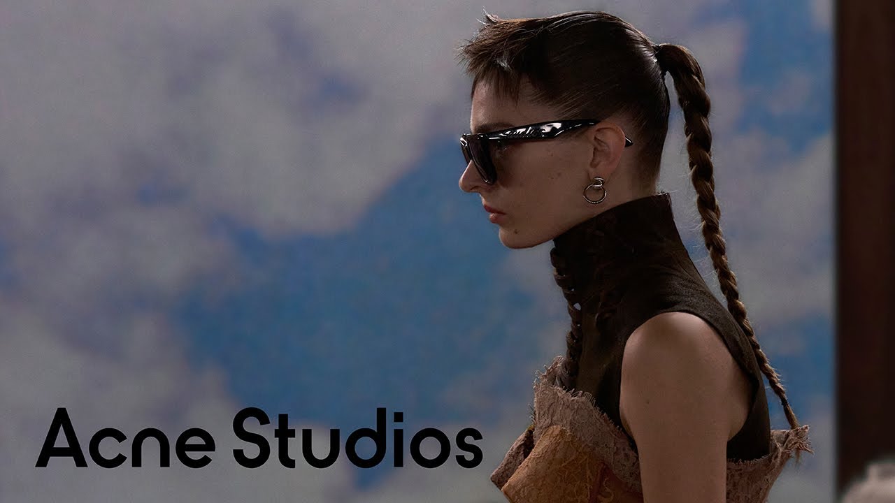 Acne Studios Women’s Spring Summer 2026 Show thumnail