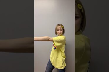 何個ツアーグッズ紹介しているでしょうか〜！#夏川椎菜 #CRACKandFLAP #カリスマックス