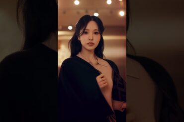 ブランドアンバサダーを務め #TWICE  および、 #MISAM Oのメンバーである #MINA を起用し、ホリデーシーズンに向けたスペシャルムービーを配信いたします。 #미나 #ミナ #트와이스