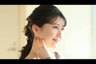 Japan Hub ✨【宇賀なつみ、タイトスカートで美スタイル炸裂😍💖たっぷりフリル×上品フェミニン姿にファン悶絶🔥】