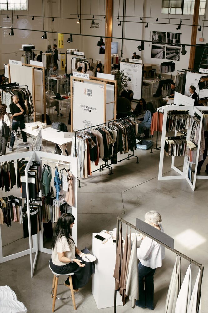 Amberecycle本社でのPreface LAの出展者